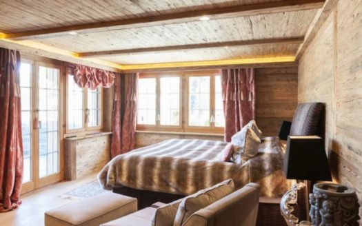 Grand Luxurious New Chalet with Sauna